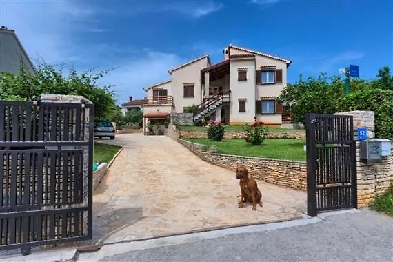 Apartment Fig Tree Medulin Croatia